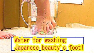 Trampled by Japanese beauty! "water for washing foot"