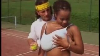 Huge boob ebony enjoys playing with his tennis rack