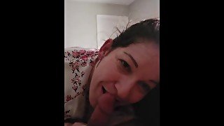 Milf Tara sucks out her morning cum