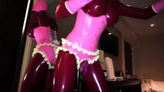 Bodacious amateur fetishist in latex has fun with sex toys