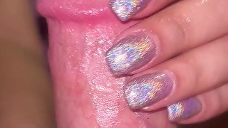 Holographic nails with finish