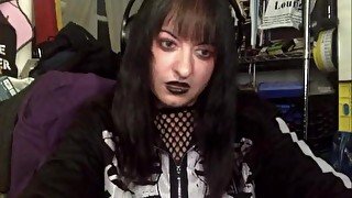 Hot GOTH Tgirl webcam chat