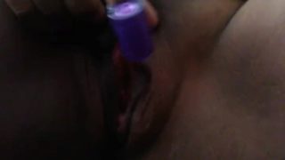 big && dark pussy lips/ masturbation