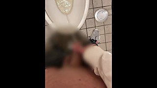 【パイパン・パイチン】コンビニのトイレでオシッコしてたら誰か来て焦ったｗ　HENTAI ASIAN JAPANESE BOY