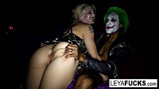 Cosplay Harley Quinn gets fucked by the Joker