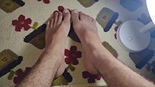 Me Worshiping my hot feets, Good Lighits