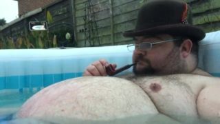 a gentlemans hottub sesion clip