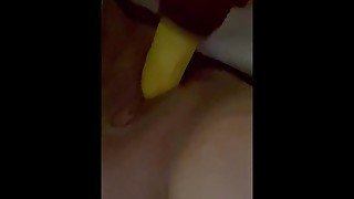 Solo girl moaning and cumming while fucked by sex machine