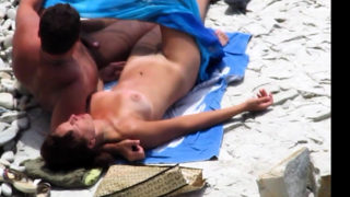 Voyeur outdoor bj on the beach