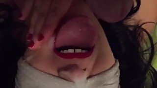 Huge cumshot facial