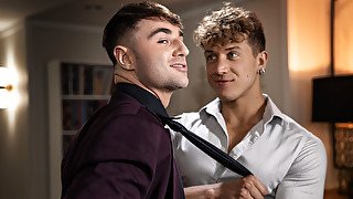 Hot dudes with great asses enjoying sodomy