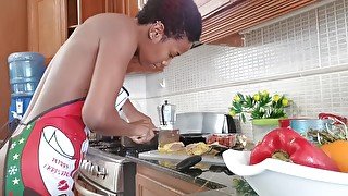 Cooking Slut - Hot Ebony Cook And Fuck In The Kitchen Extreme Squirt On The Table