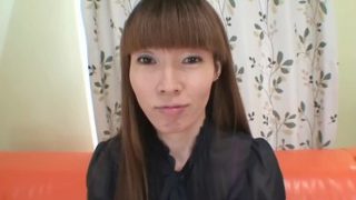 Honey Japanese mom is in love with creampie