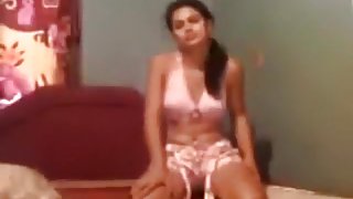 Ponytailed latina fucks her bf in various positions on the bed