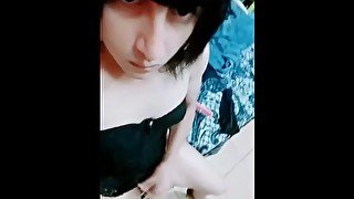 crossdresser masturbation