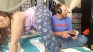 Chubby girl in leggings face farts her man