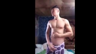 very cute asian stud show on cam (3'13'')