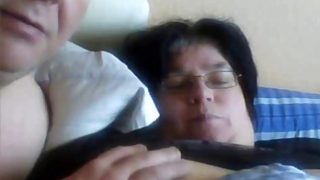 Horny fat amateur wife gets her swollen pussy rubbed by