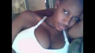 Ebony busty chick on webcam