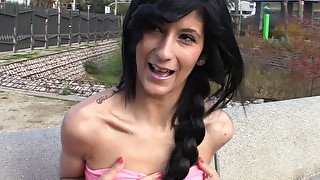 Brunette skinny whore sucking big cock deepthroat