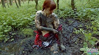 Lyndra Lynn as Red Riding Hood masturbates in forest mud