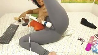 Hot girl getting her leggings wet by vibrating her wet pussy