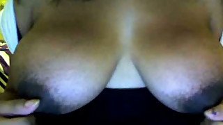 Beautiful busty babe on webcam knows how to make me horny