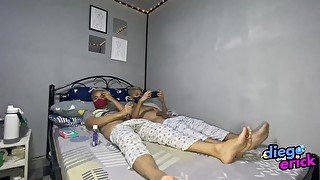 Kuya at si Bunso Nag Jajakol Bago Matulog (Pajamas Party Jerking Off & Cumming with my Stepbrother)