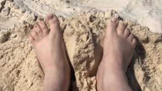 Get Nude On The Beach With Me - Feet Fetish