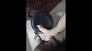 Golden shower on feet ( self pee worship