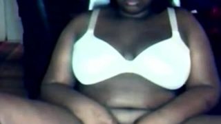 Teen Ebony Babe in Webcam - negrofloripa