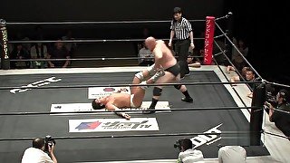 Hot Japanese Pro Wrestling: Miyatake vs Suguru