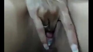 Fingering loose creamy pussy webcam