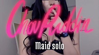 Maid solo (part 1) : oil & fingers