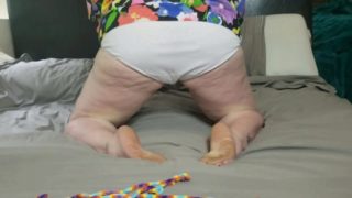 Seattle Ganja Goddess crochets a hat in granny panties: long nails fat ass 