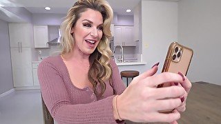 Homemade video of provocative MILF Kayla Paige getting fucked