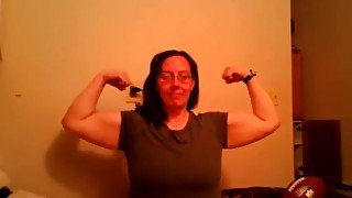 MassiveShelly - Biceps