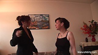 Brunette Grannies Fuck With Veggies Give A Bj - Mature'NDirty