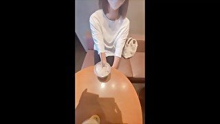 【フル動画】Tin◯erで出会ったスタバで働いてる大◯生と映画鑑賞と代してラブホに行って後ろからガンガン突きました。