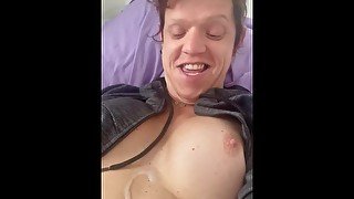 Huge load cumshot trans bwc almost hits my face