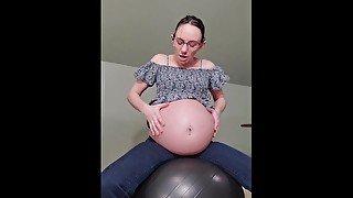 Pregnant Petite MILF with Hard Labor Contractions