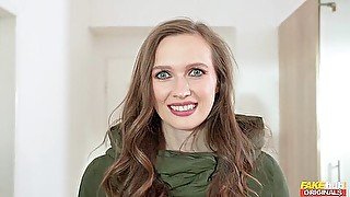 Catfished Charlie Dean, Stacy Cruz