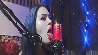 ASMR LICKING MICROPHONE DROOL 💕😝💦