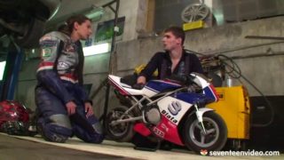 Sexy brunette teen gives the mechanic the ultimate blowjob