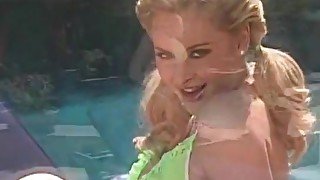 Zdenka podkapova - green bikini