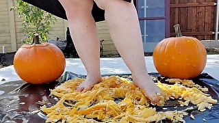 Squishy Fun in Pumpkin Guts!