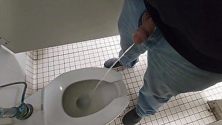 Fast hard piss