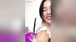 chinese teens 18+ live chat with mobile phone.164