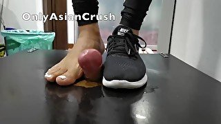 Indonesian Nikes cock crush and footjob