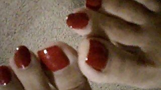 Filming my own feet after glossing them up with nailpolisher